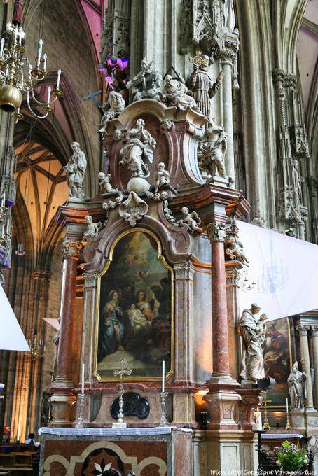Catedral de San Esteban, la Virgen y el Niño - Viena - Austria