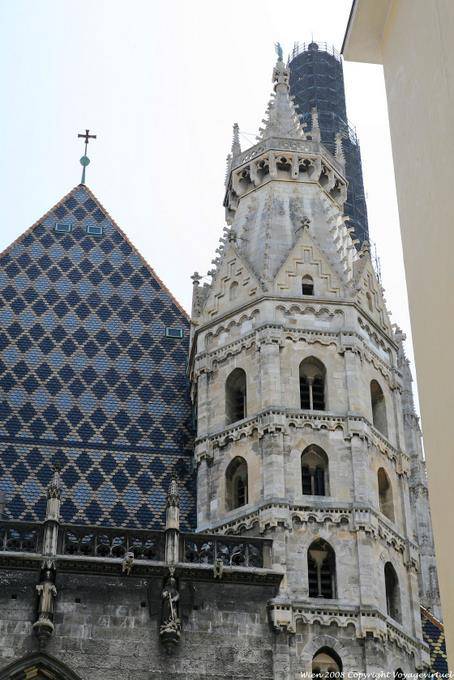 Catedral de San Esteban, con vistas al campanario - Viena - Austria