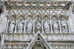 Votivkirche, puerta, de cerca estatuas, Viena - Austria.