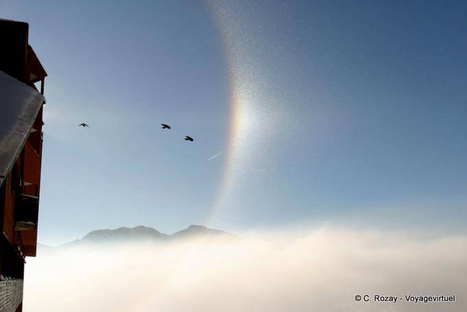 Pájaros en el sol, Avoriaz - Alpes, Francia