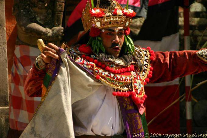 Kriss bailar Bali - Bali