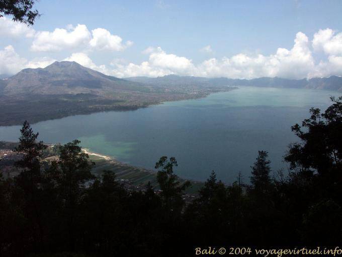 Panorama del lago Batur - Bali