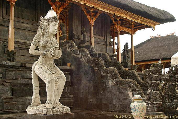 Ulun Danu Batur escultura de luz Batur - Bali