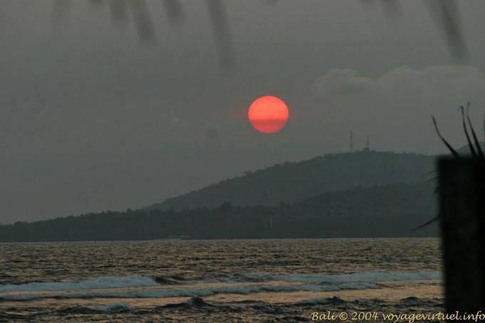 Sun evanescente Kusamba - Bali