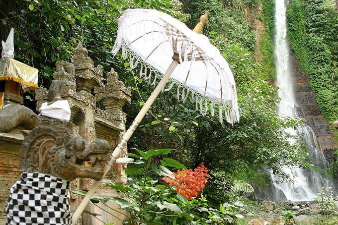 Cascade en fête Git Git Bali 