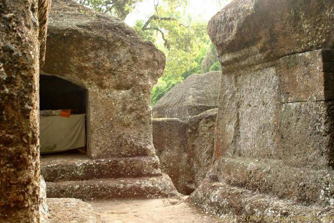 Mausoleo de piedra, Gunung Kawi - Bali