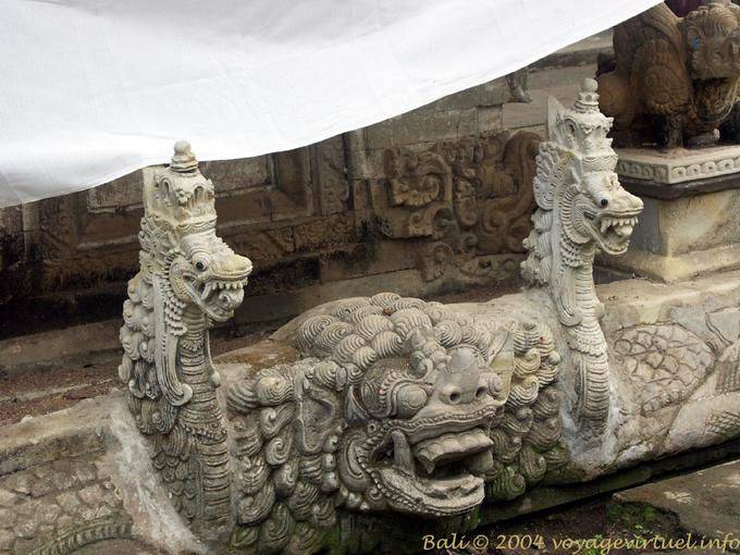 Decoración hindú, Kehen - Bali