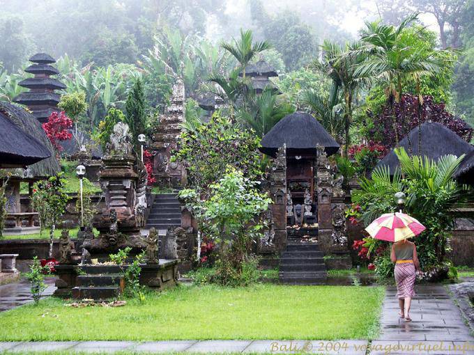 Visita la lluvia, Luhur Batukaru. - Bali