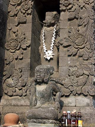 Estatuas votivas Maduwe Karang - Bali