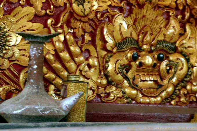 Lámpara de aceite Penataran Sasih - Bali