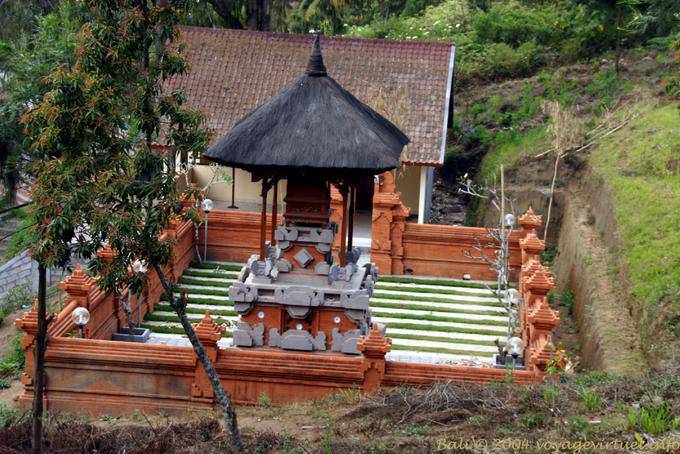 Jardin de prière sur terrasse, Puncak Penulisan Templo Bali  