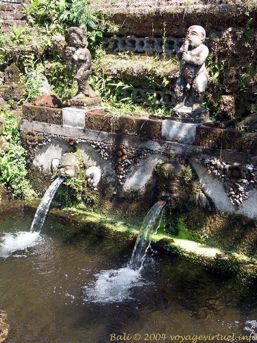 Fuentes, Gunung Kawi - Bali