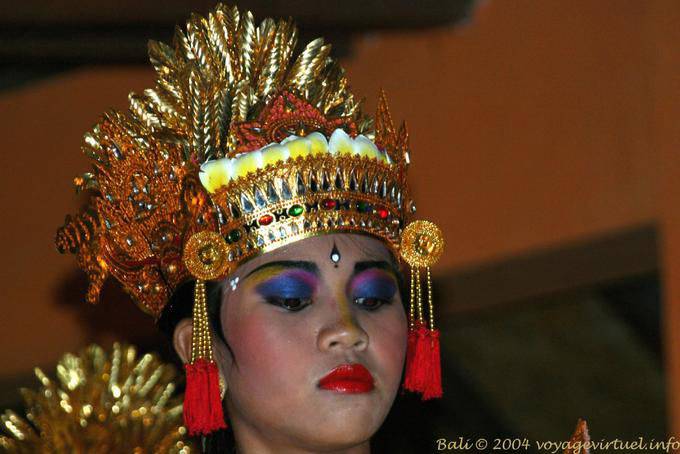 Hasta cara bailarina Ramayana danza - Bali
