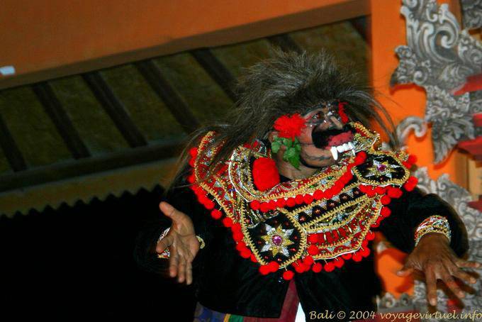 El Barong, criatura mítica que representa el Bien, Ramayana - Bali