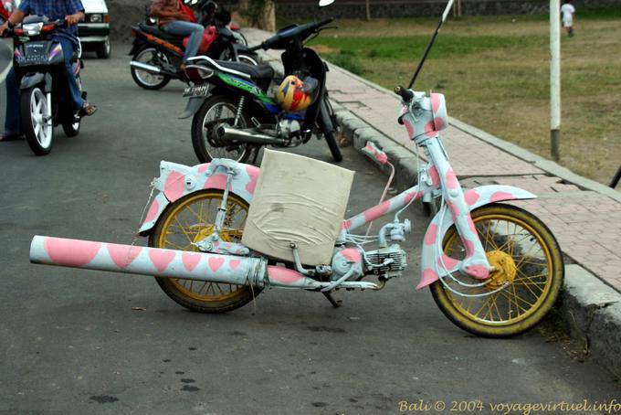 Infierno Ciclomotor, Ubud - Bali