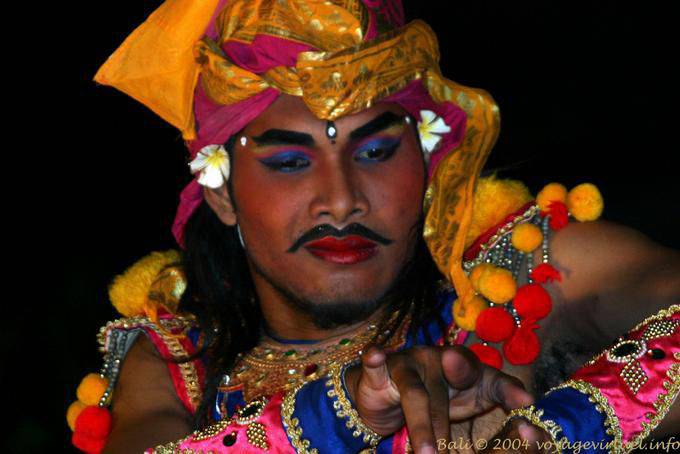 Líneas puras, Ubud Barong - Bali