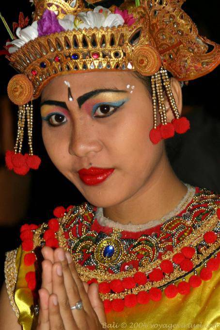 Retrato Sonreír Uluwatu Kecak danza balinesa - Bali