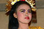 Maquillaje para fiestas, danza balinesa Ramayana danza, Bali.