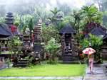 Visita la lluvia, Luhur Batukaru., Bali.