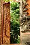 Dentro de la Puerta de Puri Saren Agung, Ubud, Bali.