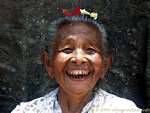 Abuela risa, Yeh Puluh, Bali.