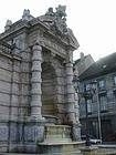 Besançon, escultor Fontaine Pasche, Place Jean Cornet, Francia.