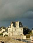 Tormenta de la tarde en Bénodet, Bretaña, Francia.