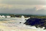Ondas tempestuosas en la punta de la península de Quiberon, Bretaña, Francia.