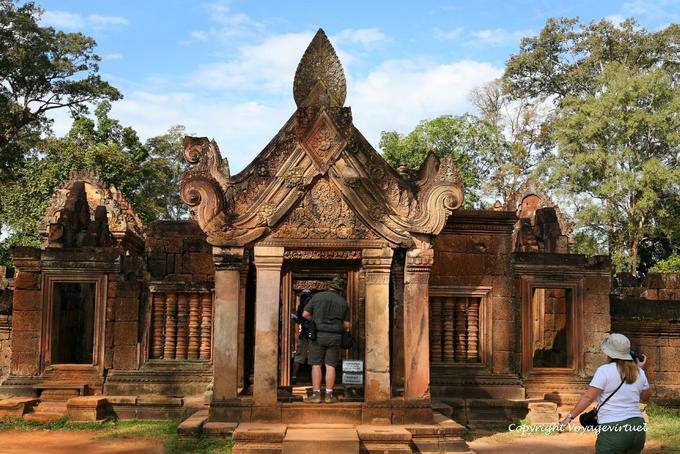 Gopura del segundo recinto, Banteay Srei, Angkor, Camboya