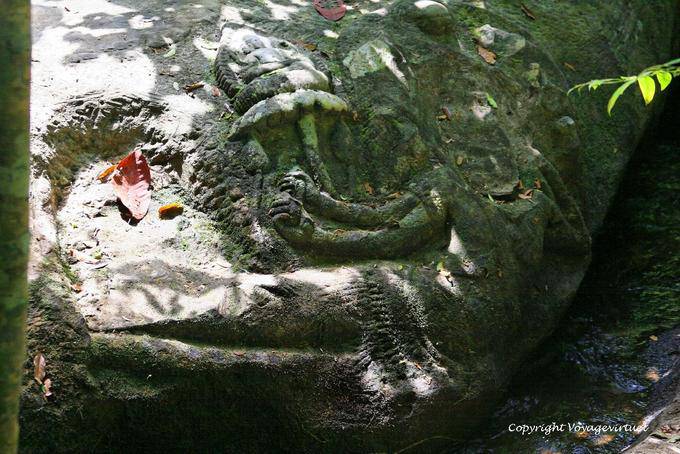 Vestigio Archélogique de Kbal Spean, Angkor, Camboya