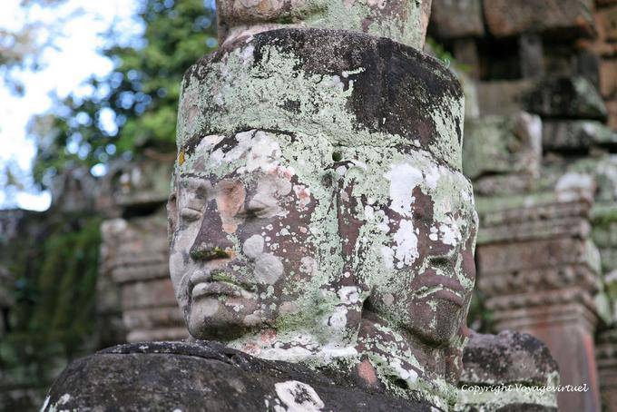 Cabeza esculpida Doble, Preah Khan, Angkor, Camboya