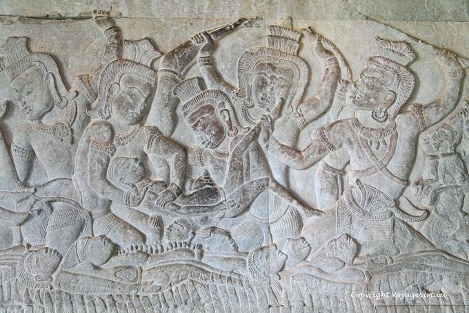 ¡Ay del fragmento guerrero vencido en relieve, Angkor Wat, Angkor, Camboya