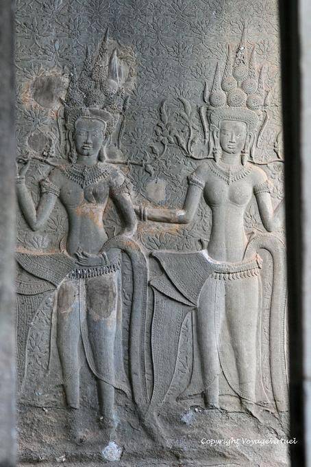 Par Apsaras en bajo relieve, Angkor Wat, Angkor, Camboya