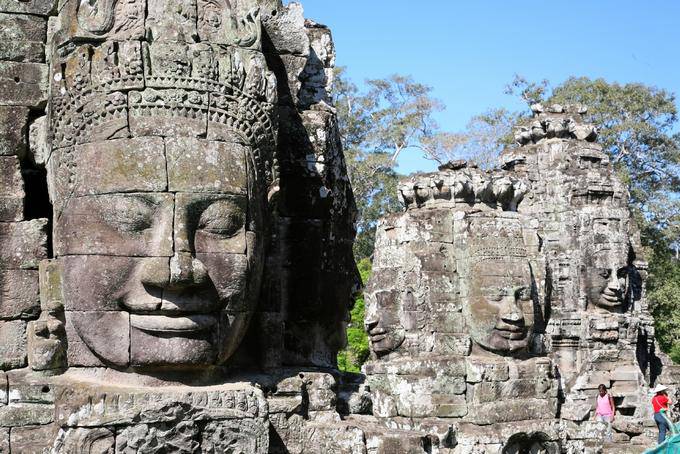 Sonreír cabeza monumental, Bayon, Angkor Thom, Angkor, Camboya