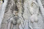 Ninfas celestes tentadores para sonreír, Angkor Wat, Camboya.