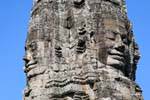 Tour a 4 enfrenta Bayon Angkor Thom, Camboya.