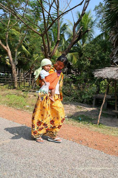Vestido tradional femenino Mujer y niño NH7 - Camboya