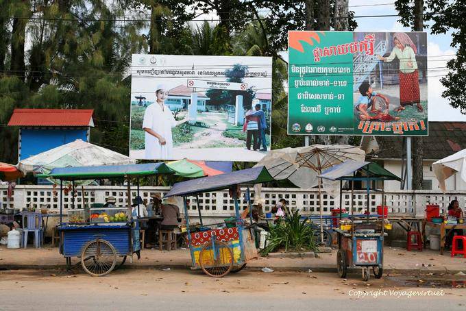 Restaurantes móviles Mini a los carteles, Siem Reap - Camboya
