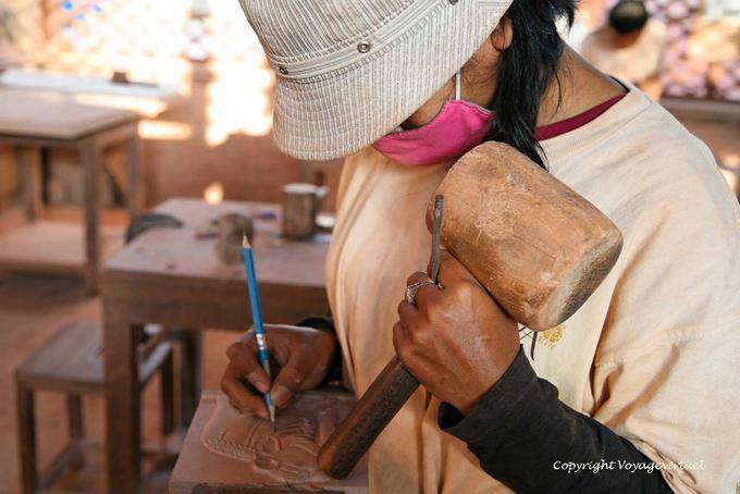 Antes de la escultura dibujo, artesano Siem Reap - Camboya