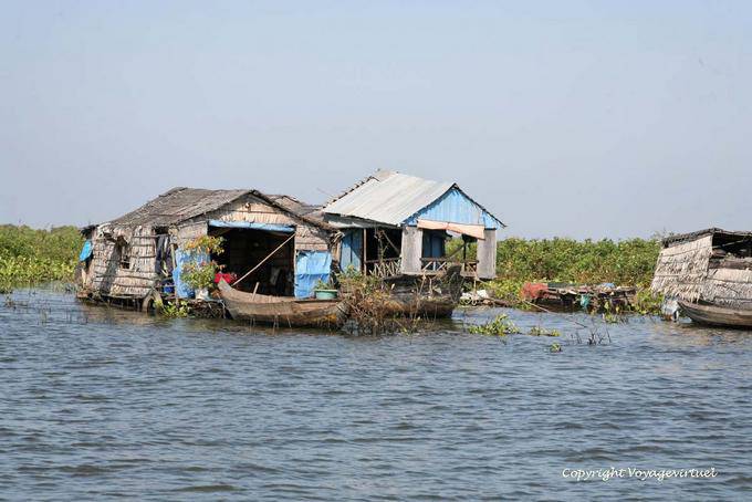 Hábitat flotante frágil en el Tonle Sap - Camboya