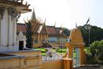 La entrada del Prasat Khemarin o placer en Khmer rey, Phnom Penh, Camboya.