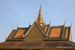 Los techos de la Pagoda de Plata (Wat Preah Kaev Morokot), Palacio Real de Phnom Penh, Camboya.