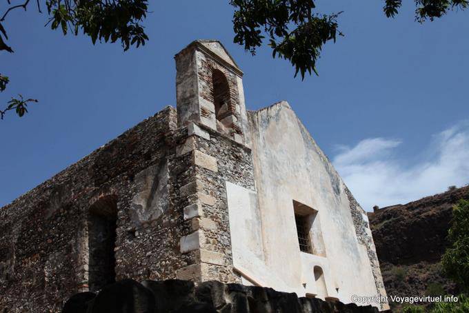 Santiago, Cidade Velha Igreja Sao Francisco Convento vista exterior - Cabo Verde