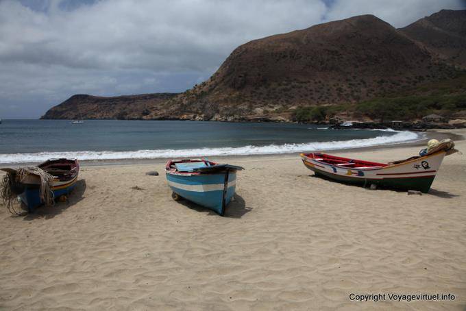 Santiago, barcos de pesca en Tarrafal - Cabo Verde