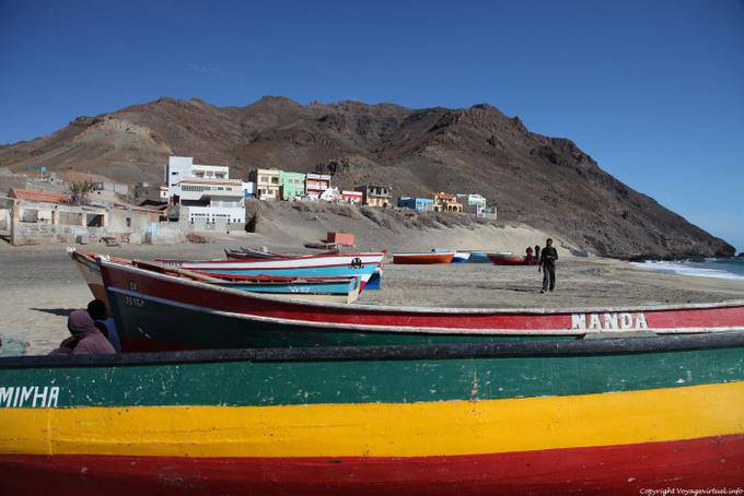 São Vicente, Sao Pedro, vista desde la playa - Cabo Verde