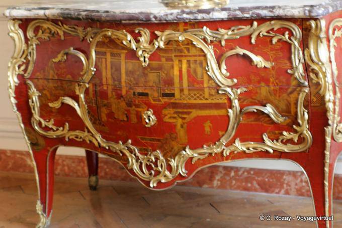 Secretario del Gabinete en Grand Madame Adelaide