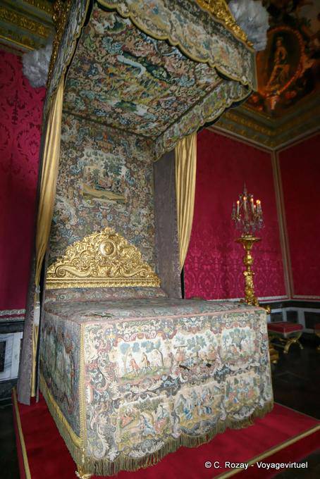 El Mercurio Salon, Versalles