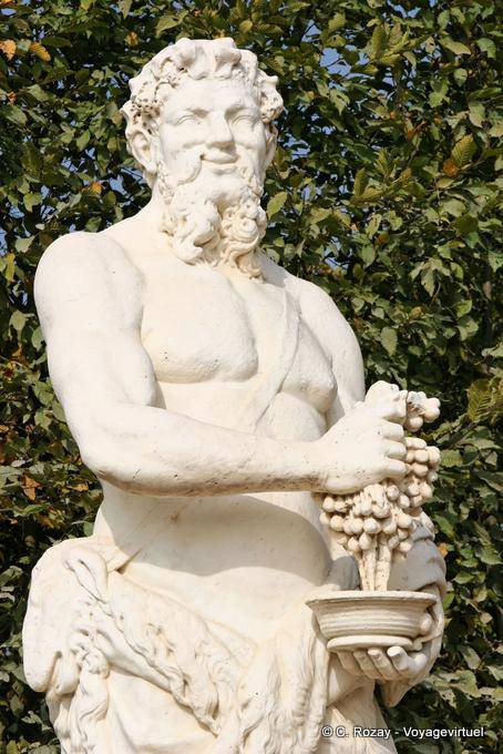 Vida Silvestre de la estatua de Jacques Houzeau, la fuente de Latona, Versalles