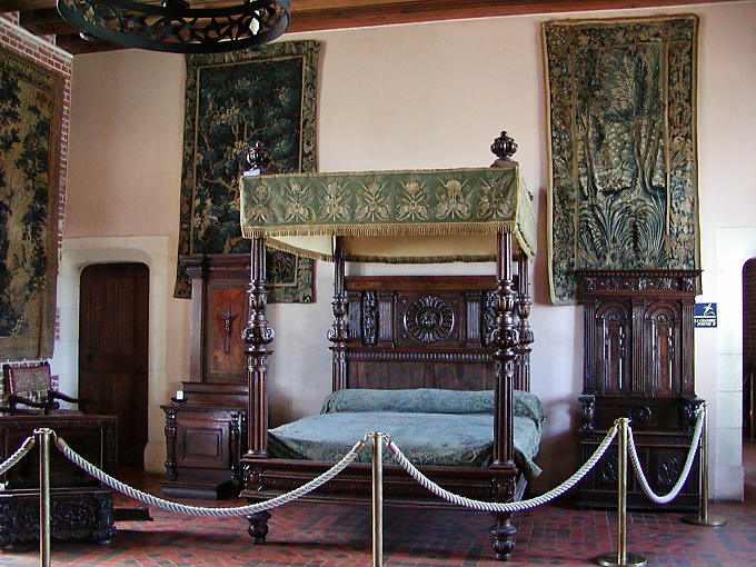 Cama con dosel Enrique II de Amboise, Francia.