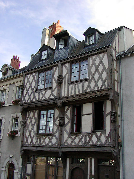 Blois, casa de madera, Francia.